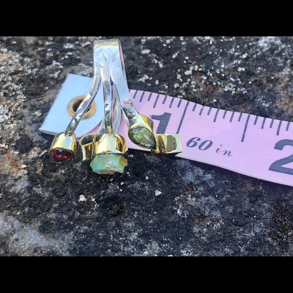 SOLD Opal, Peridot & Garnet Ring - Picture 8 of 8